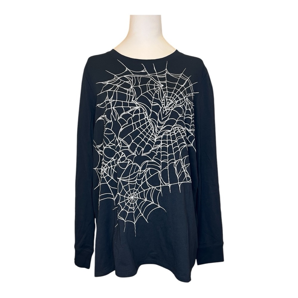 NWT Torrid Batweb classic fit cotton jersey‎ long sleeve